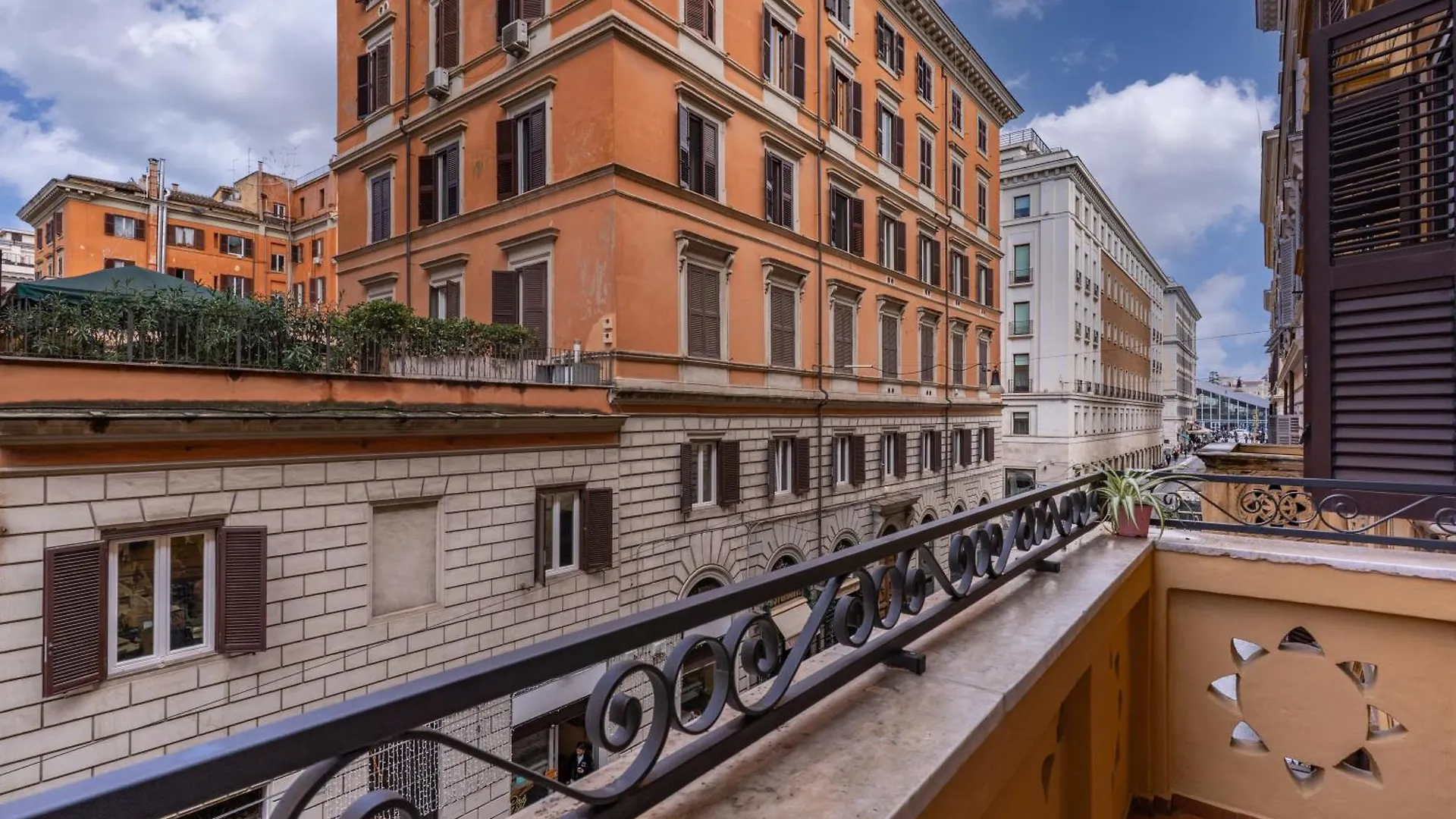 Rose Inn Rome