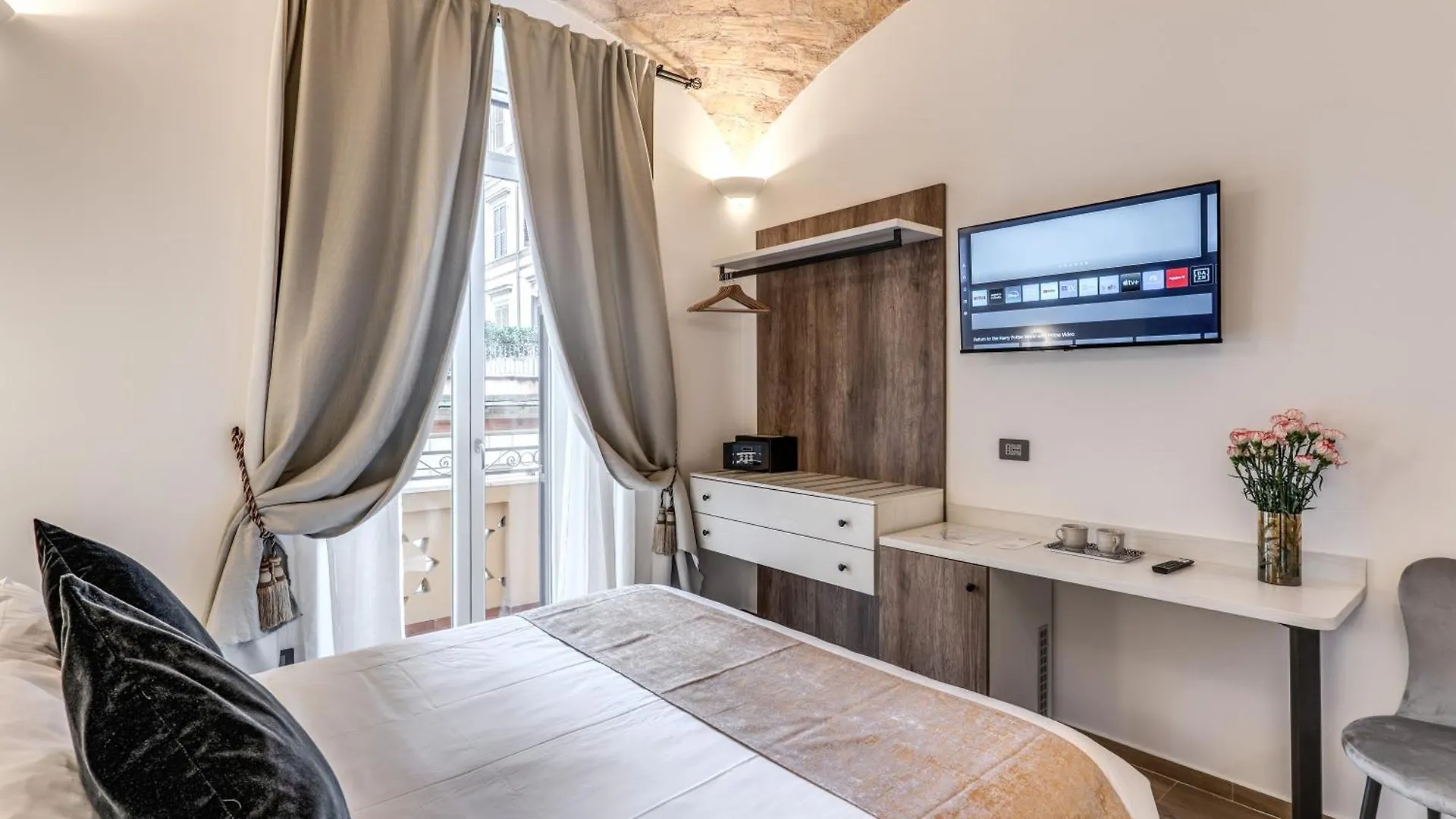 Rose Inn Rome